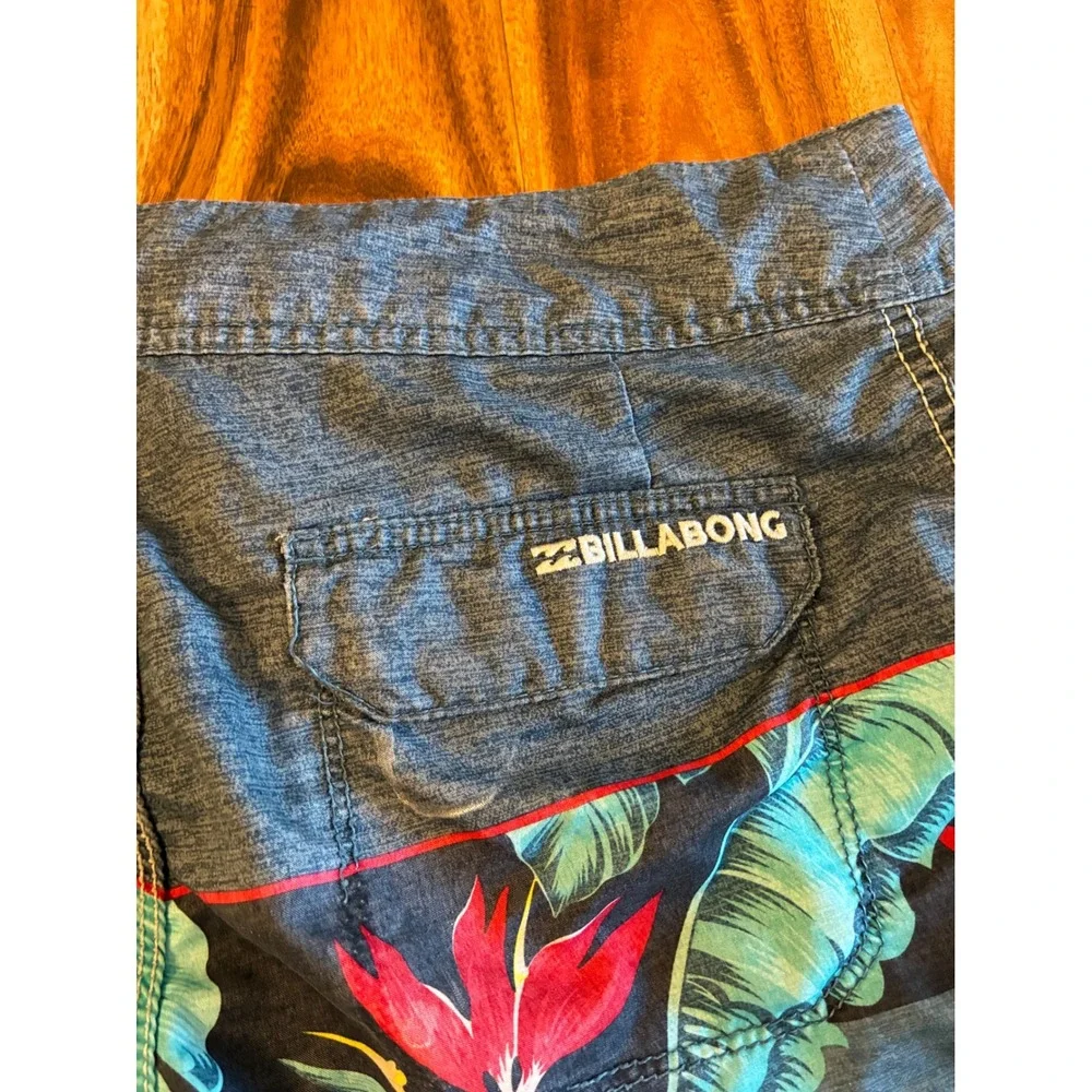 Billabong Originals All Day Board Shorts Mens 32 Floral Tropical‎ Bird Paradise